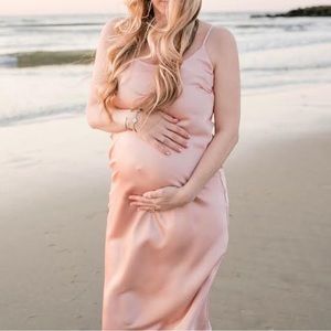 Queen Bee Maternity slip dress and robe set, size 8